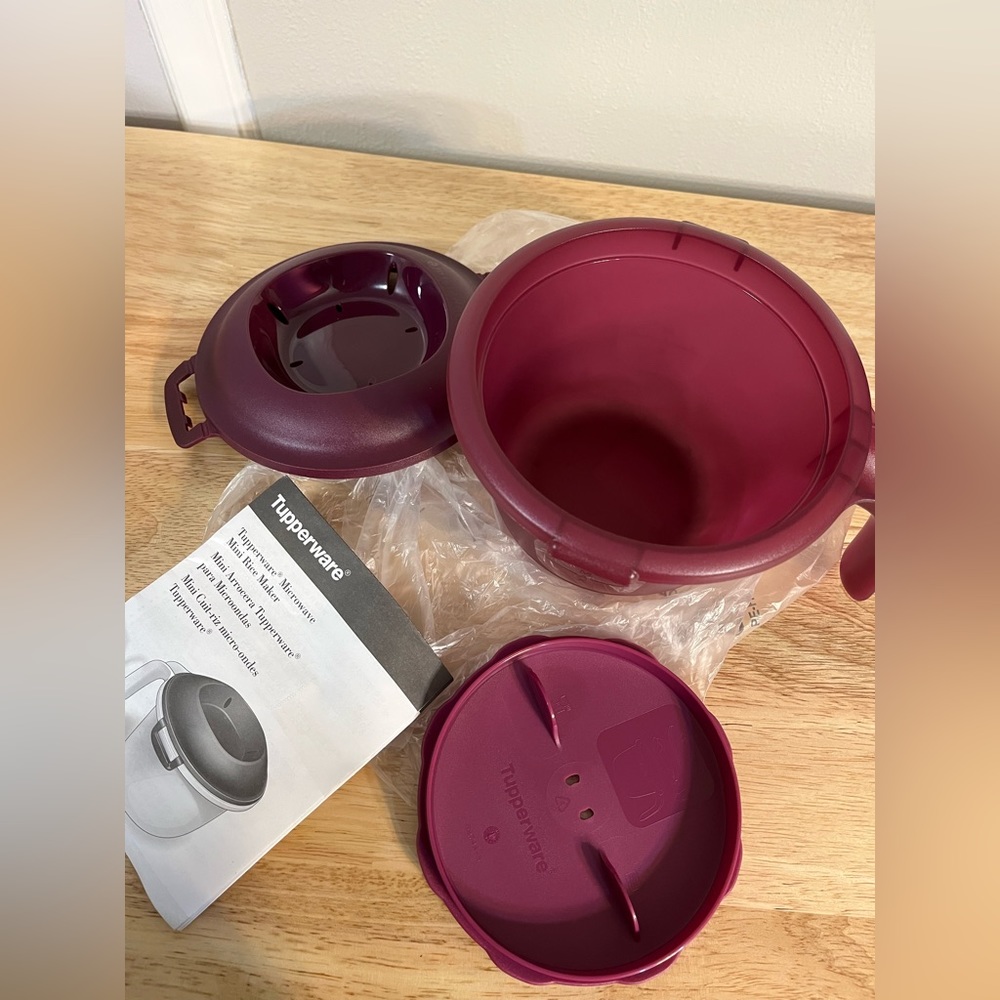 NEW TUPPERWARE MINI RICE MAKER